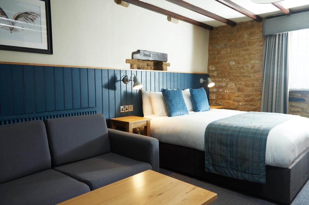 Hotel Red Lion By Greene King 3*