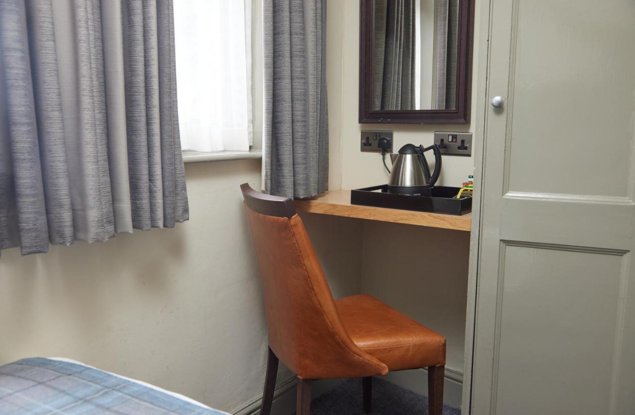Red Lion By Greene King Hotel Adderbury