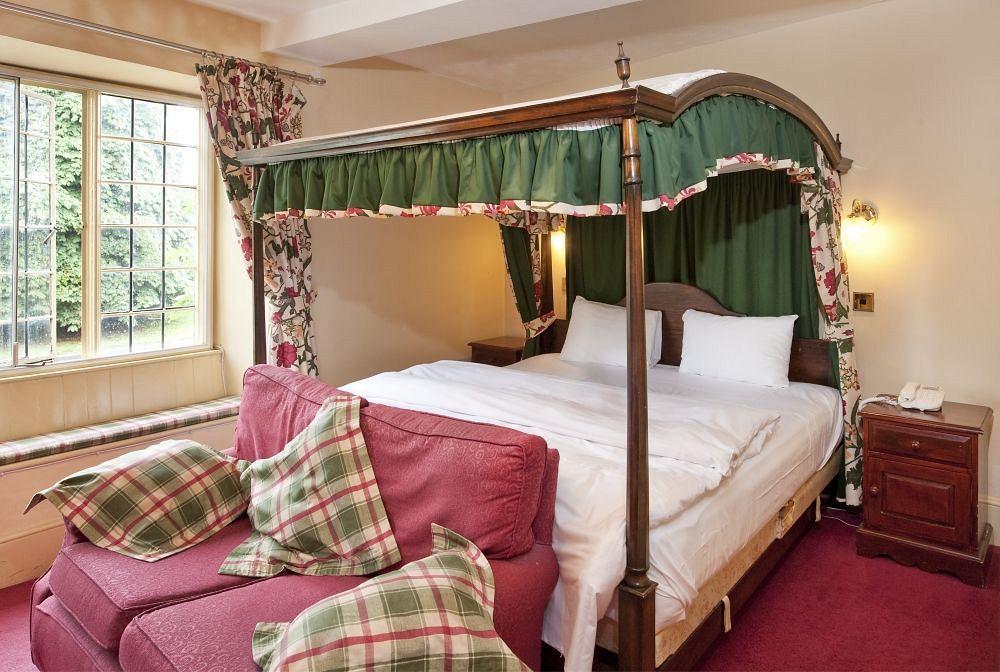 Hotel Red Lion By Greene King 3*