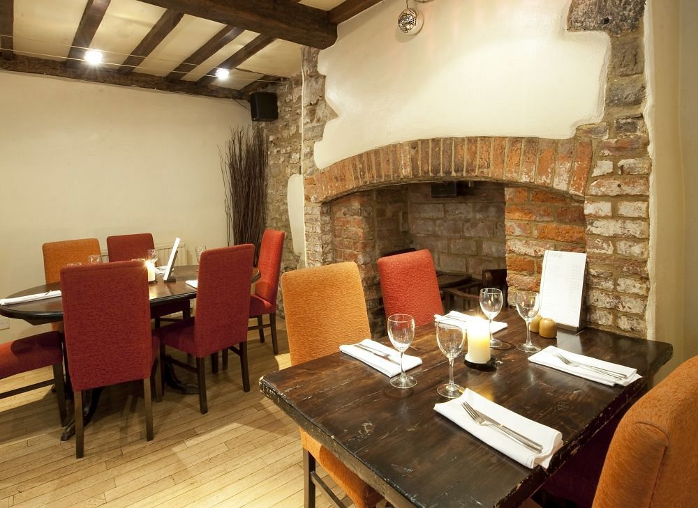 Hotel Red Lion By Greene King 3*